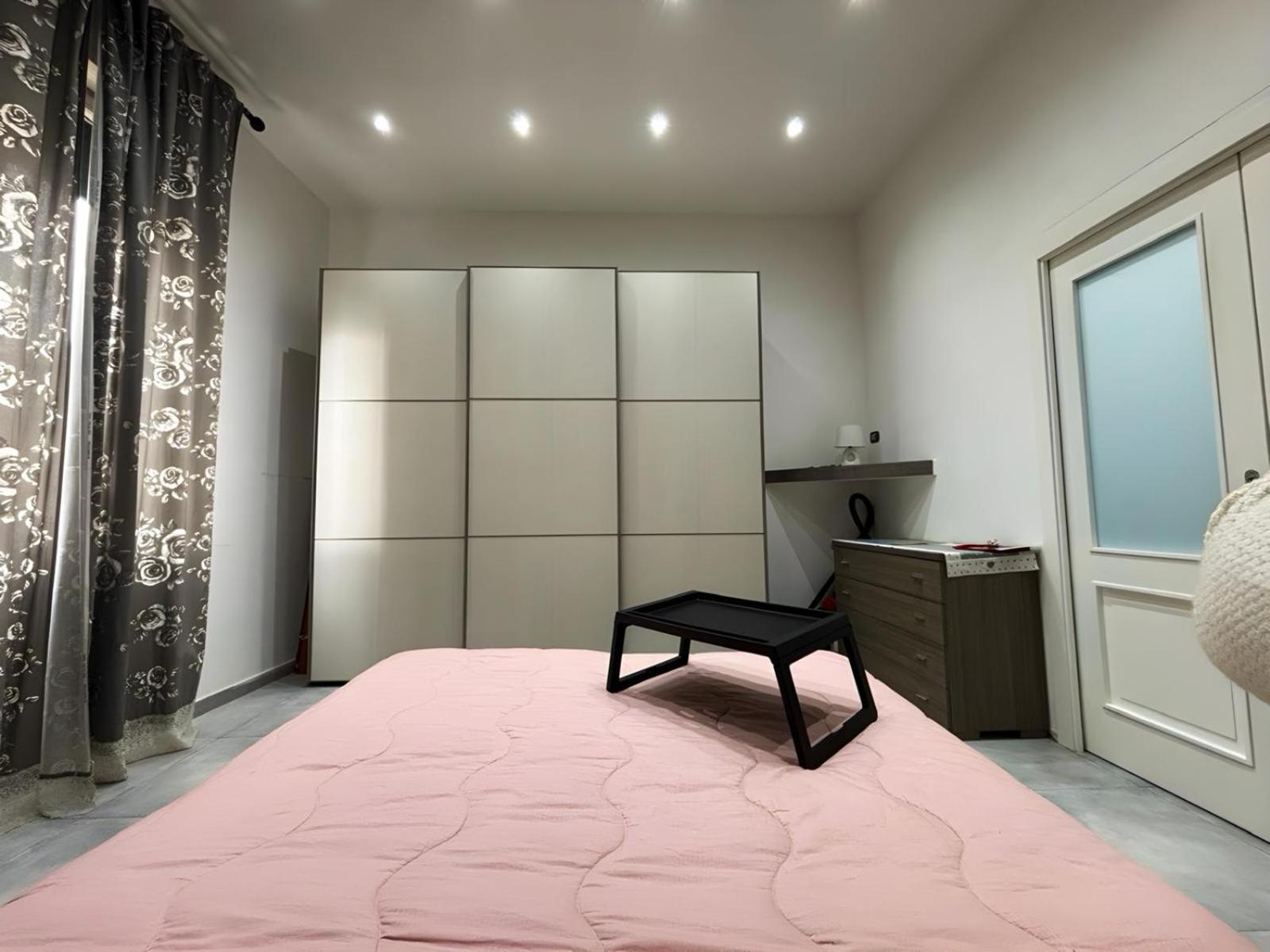 Marta'S Apartment เนเปิลส์ ภายนอก รูปภาพ