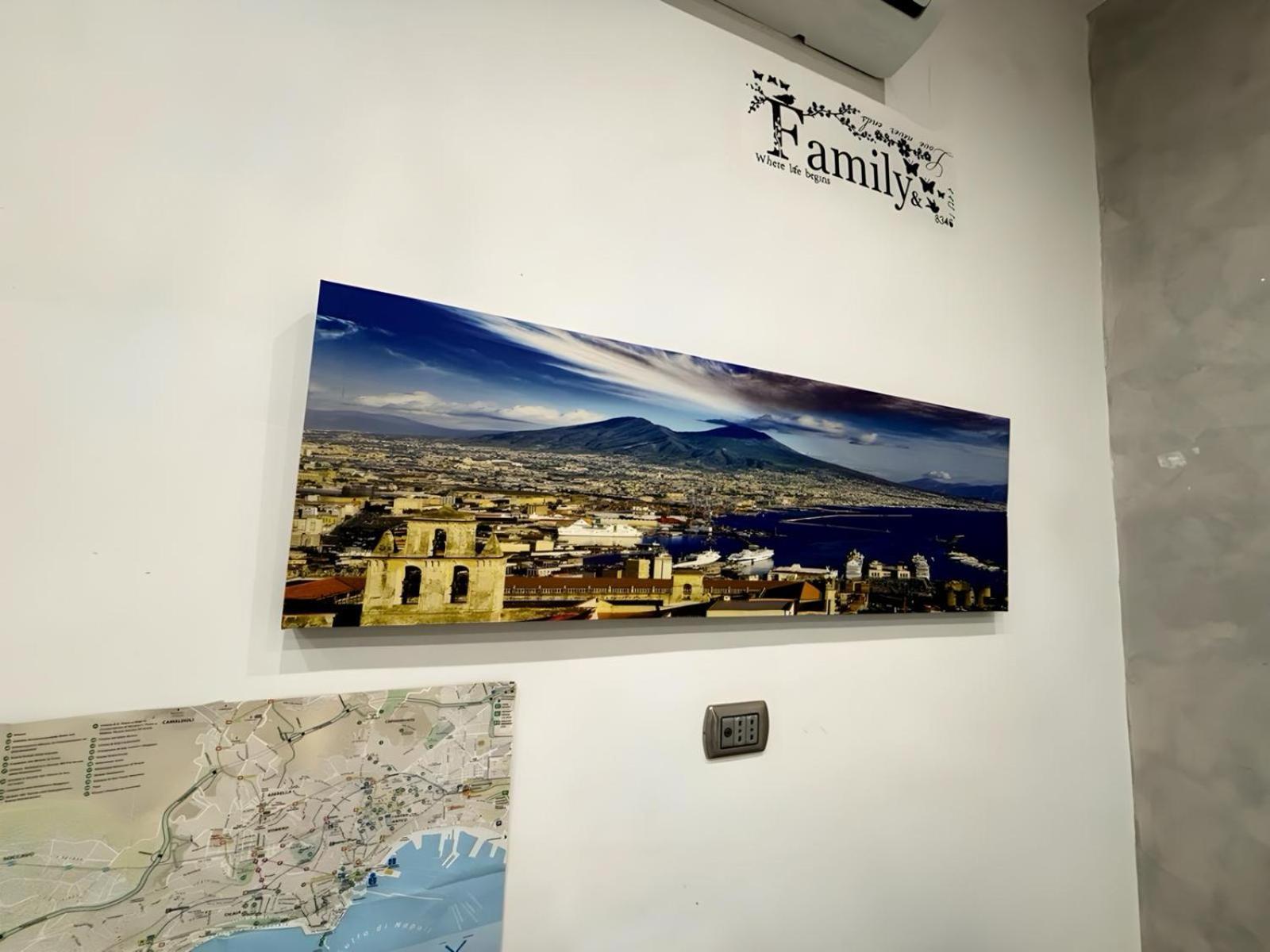 Marta'S Apartment เนเปิลส์ ภายนอก รูปภาพ