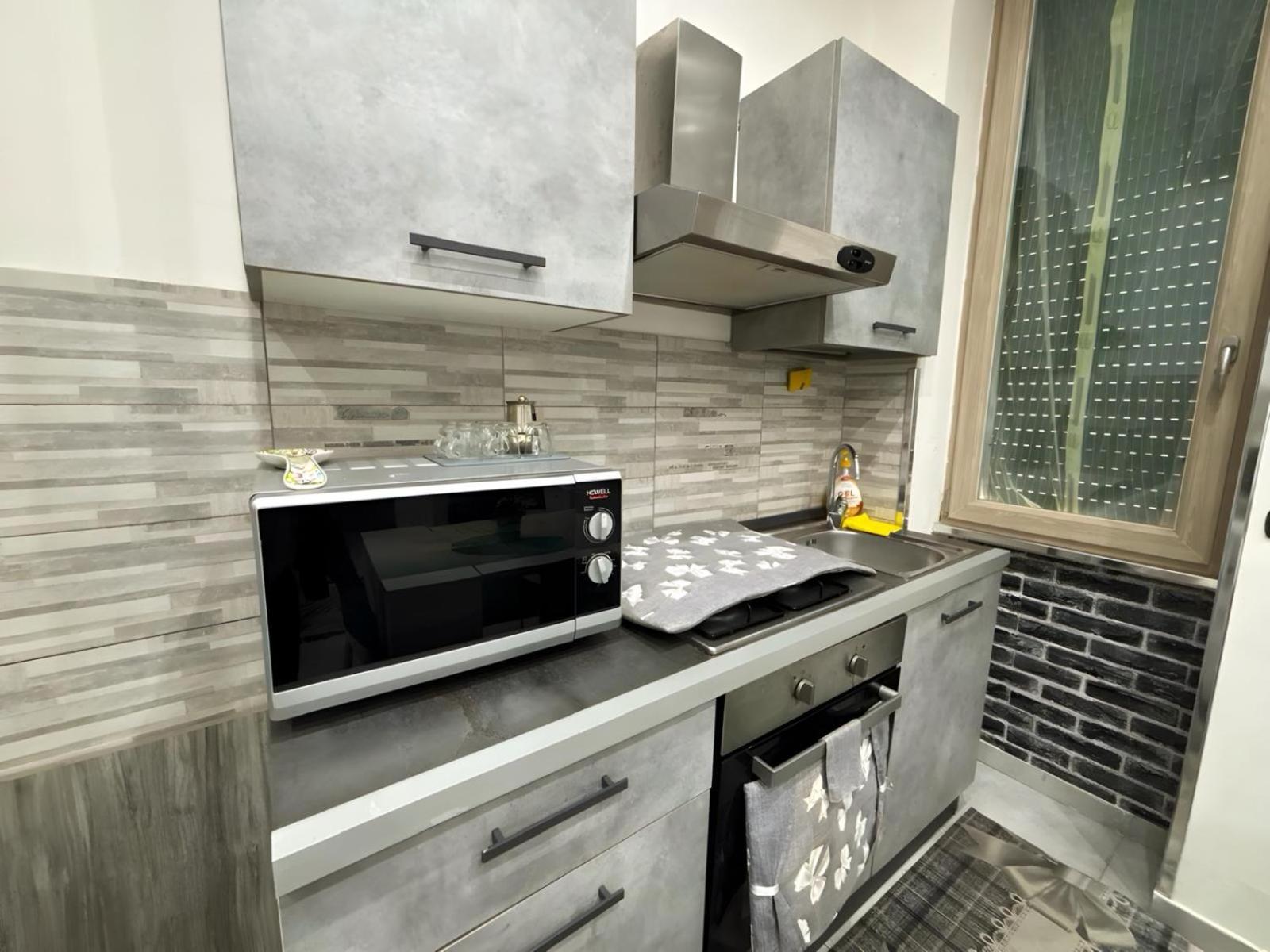 Marta'S Apartment เนเปิลส์ ภายนอก รูปภาพ