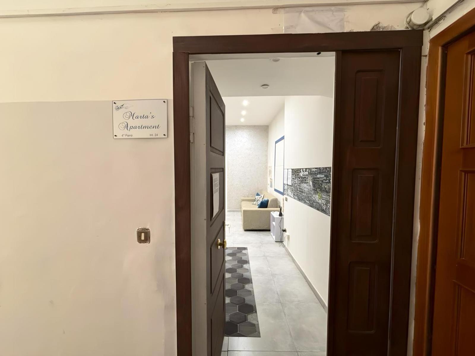 Marta'S Apartment เนเปิลส์ ภายนอก รูปภาพ