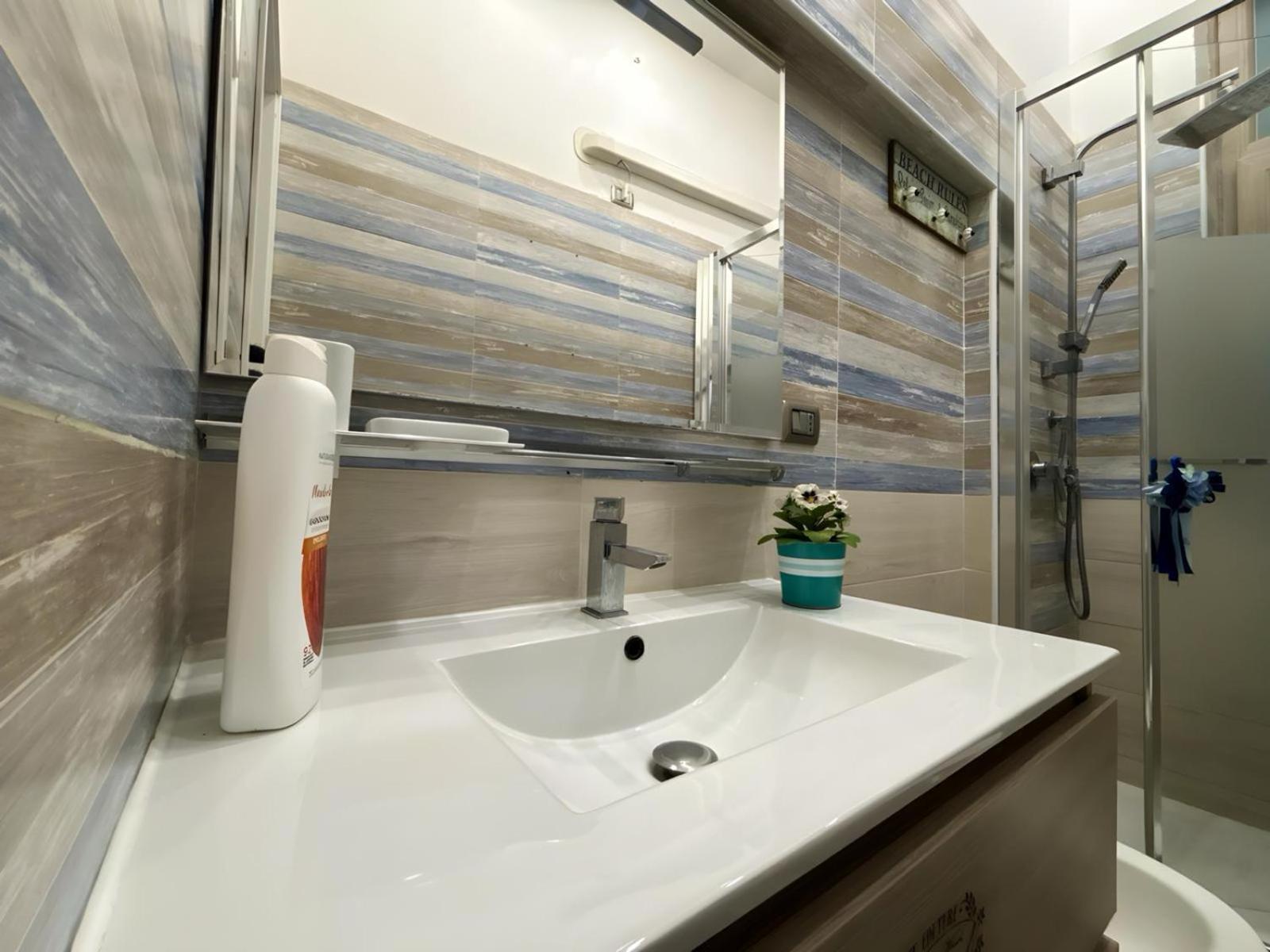 Marta'S Apartment เนเปิลส์ ภายนอก รูปภาพ